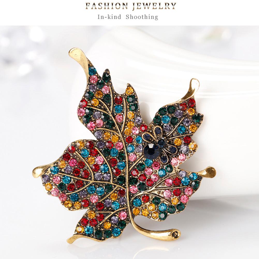Vintage Brooch Colorful Maple Leaf Pins for Women Wedding Rhinestone Metal Badges Jewelry
