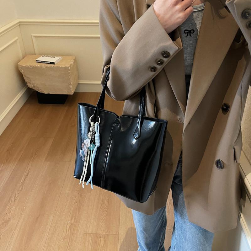 Ielgy Tote Bag Large Capacity Commuter Child-Mother Bag Fashionable All-Match Shoulder Bag