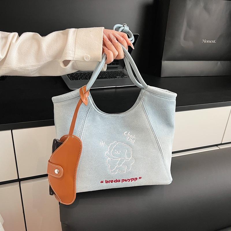 

Denim bag women s large-capacity new spring and summer casual versatile shoulder class commuter tote bag синий