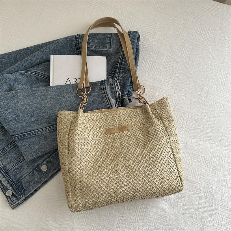 

Beach straw trend large capacity 2025 summer new fashion weaving foreign style commuting shoulder handbag women хаки