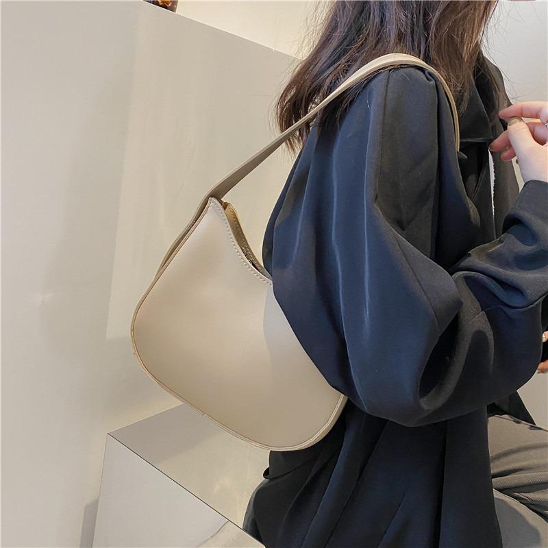 Urban simple fashion soft face women's bag autumn new temperament retro Harajuku shoulder bag