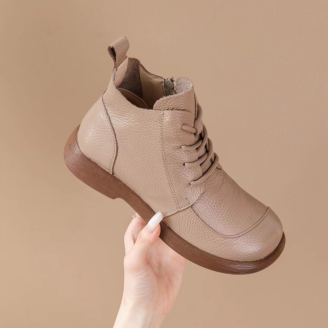 

Women s boots Spring and Autumn women s flat bottomed soft top cowhide short boots Comfort boots new style 34