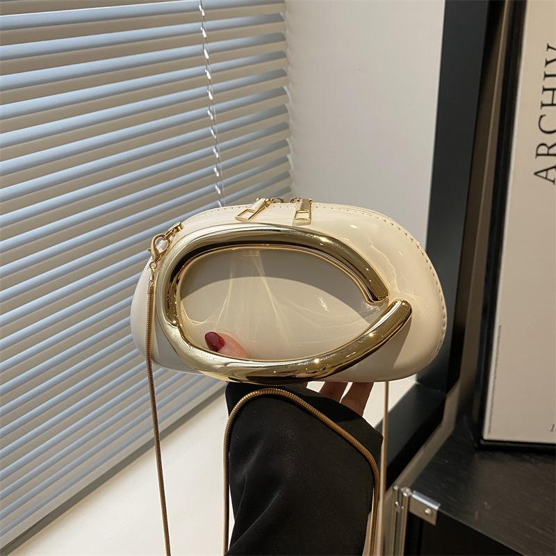 Light luxury design sense niche new trend clutch bag personalized dinner chain shoulder messenger bag women