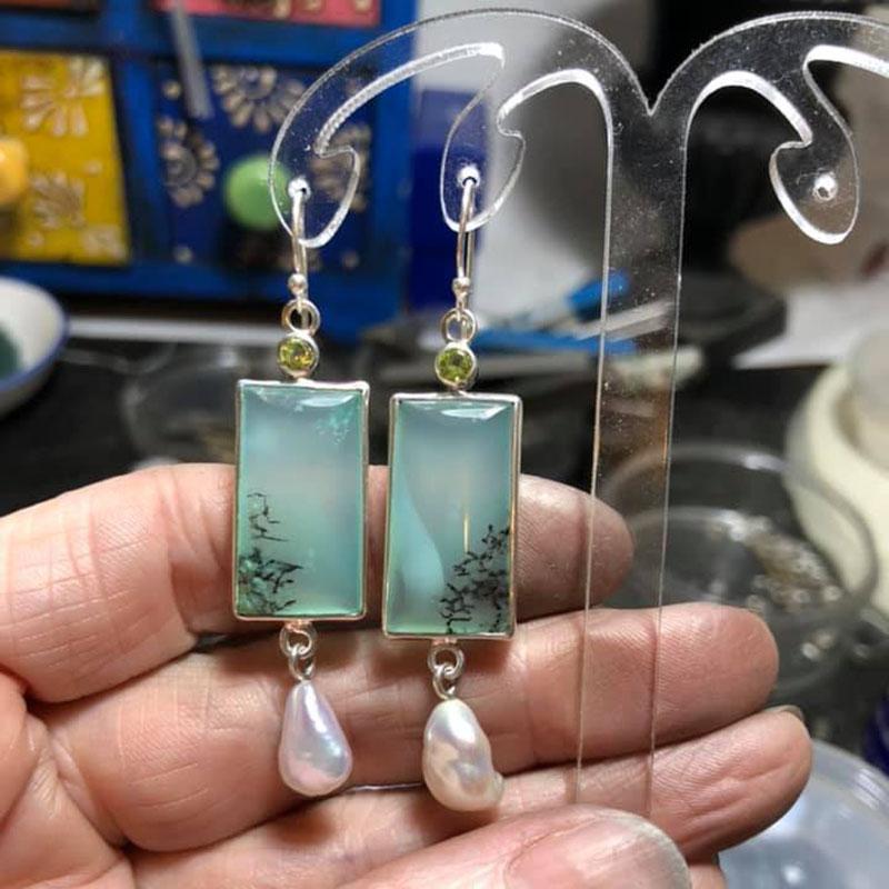 

Винтажные квадратные серьги-подвески с зеленым опалом для женщин, этнические серьги из меди цвета, круглые серьги с камнем и жемчугом, праздничные украшения