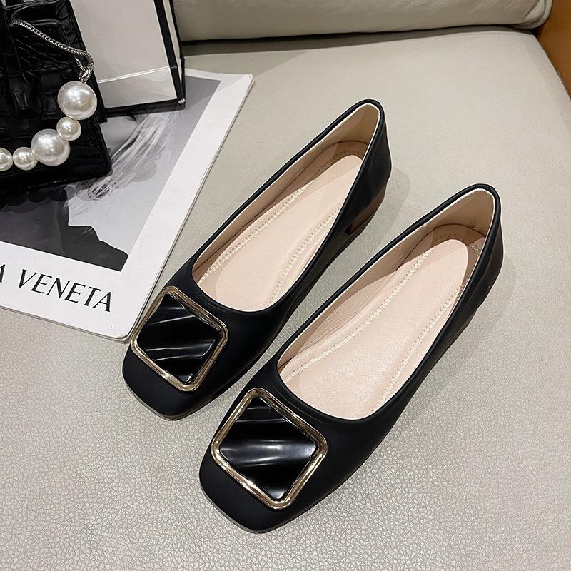 Gentle Evening Breeze Single Shoes Women's Low Heels 2025 Autumn New Shallow Mouth Square Head Soft Sole Non-slip Work Doudou Shoes