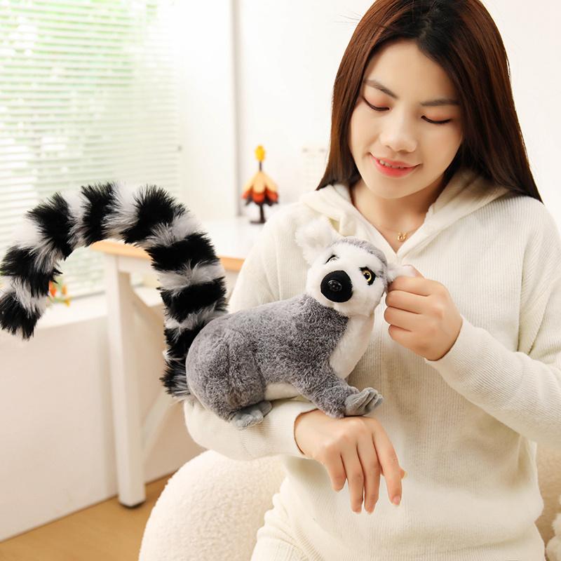 1Pc 25Cm Simulation Lemur Peluche Toy Furry Upturned Tailed Lemur Ring-Tailed Lemur Plushie Doll Stuffed Soft Toy Nice Gift
