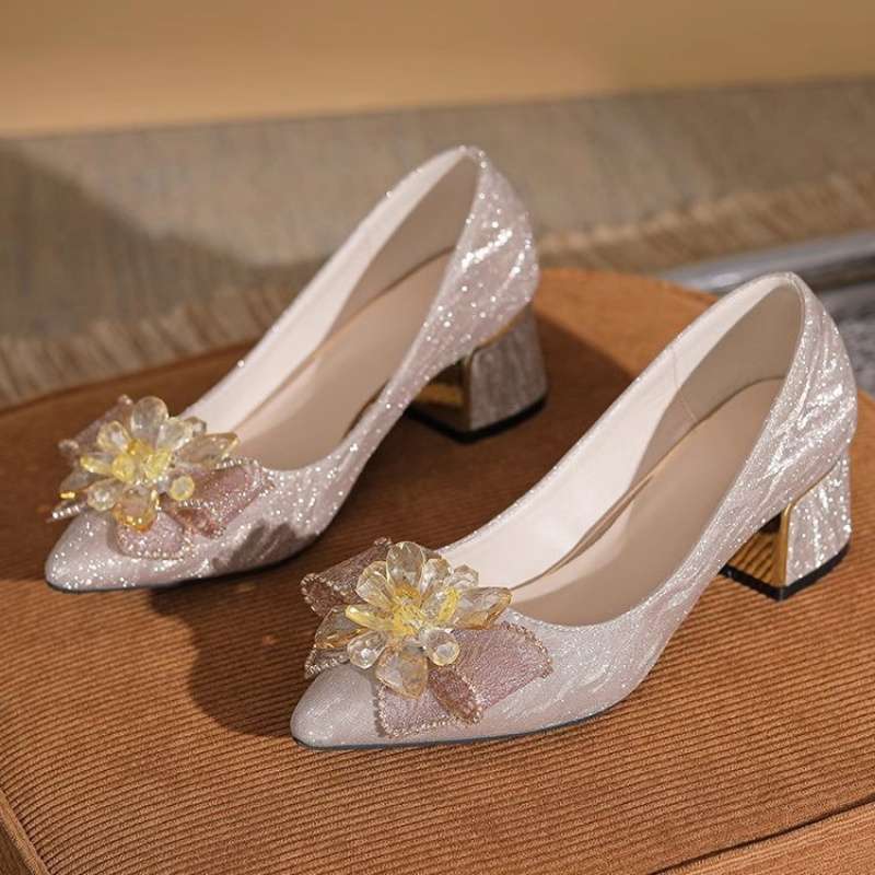 

Thick heel wedding shoes wedding high heels champagne with dress gold single shoes women s autumn large size wedding shoes 41-43 35 шампанского