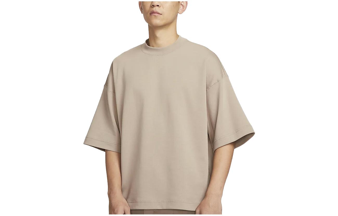 Nike T Shirts Men s Khaki Crew Neck Moderate Straight Fit FB8166-247 XL