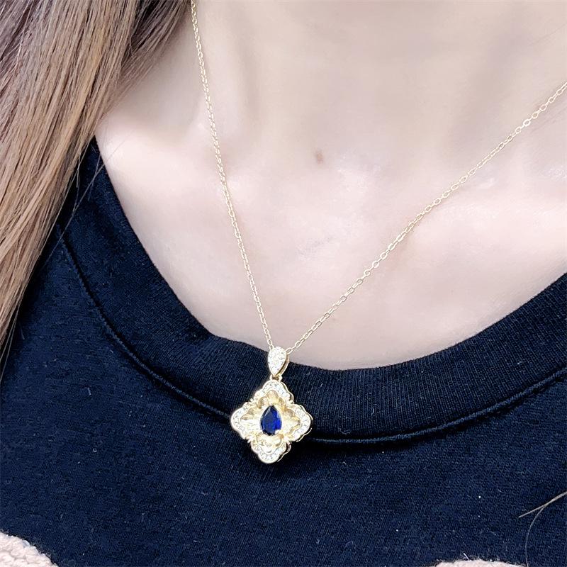 18K Gold Plated Retro Necklace with Versatile Pendant - Women s Luxury Niche Design
