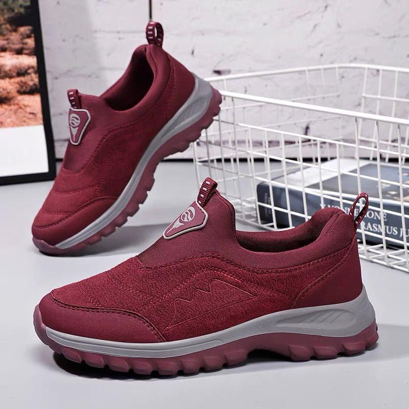 Spring and Summer Soft-soled Shoes In Walking Sports Shoes