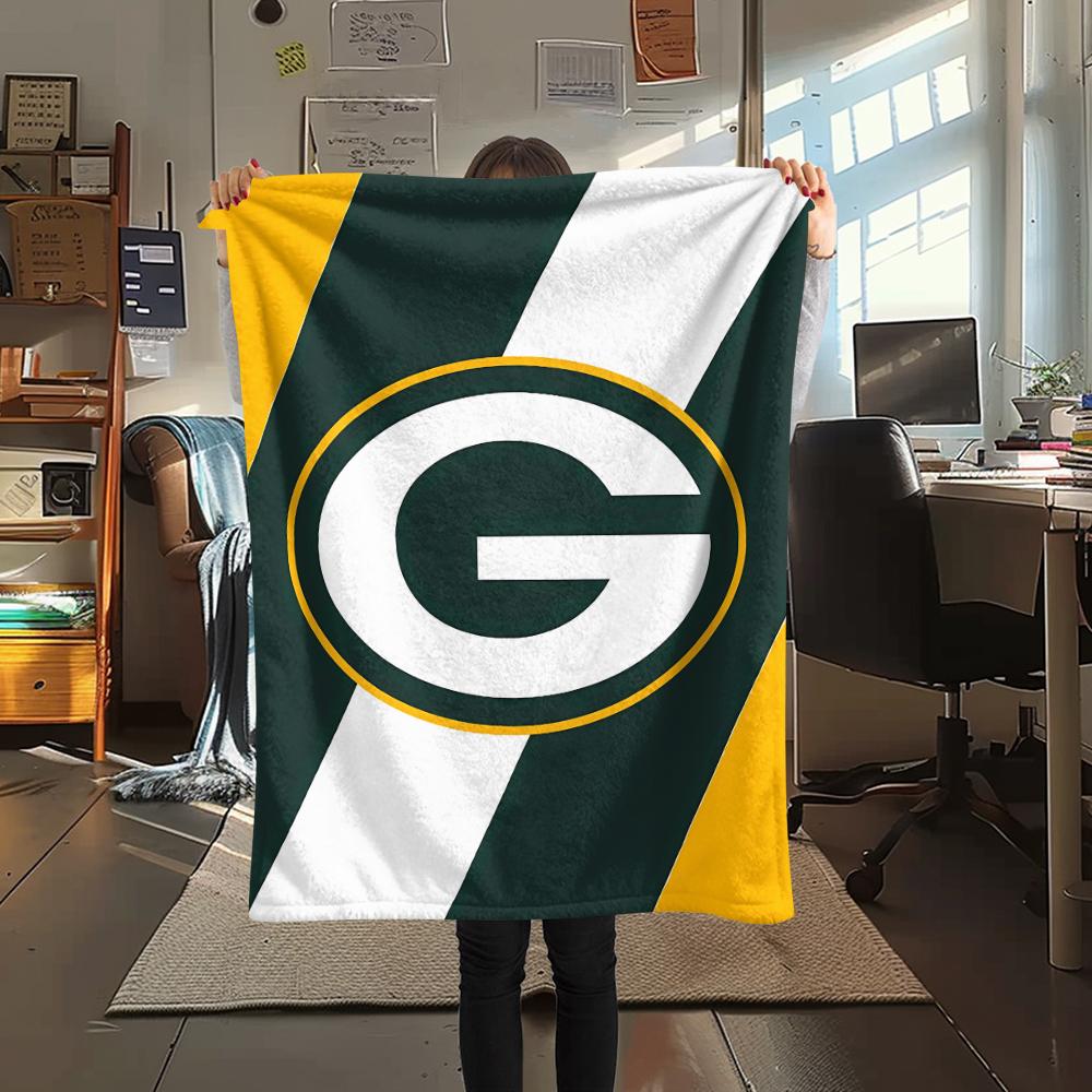 1Pc Green Bay Packers Print Flannel Blanket, High quality Comfortable for All Seasons, Home Decor, Warmth and Comfort, Perfect for Gifts