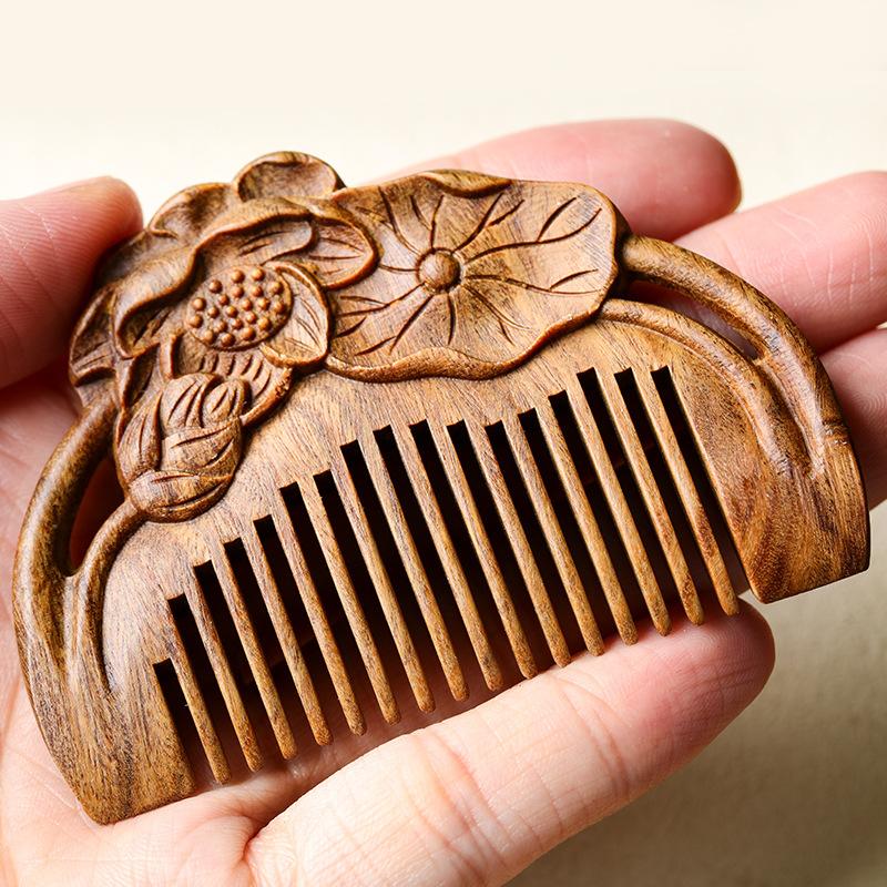 Green sandalwood comb with vintage-style carved lotus design, mini portable hair comb, holiday gift, supports engraving, suitable for a girlfriend