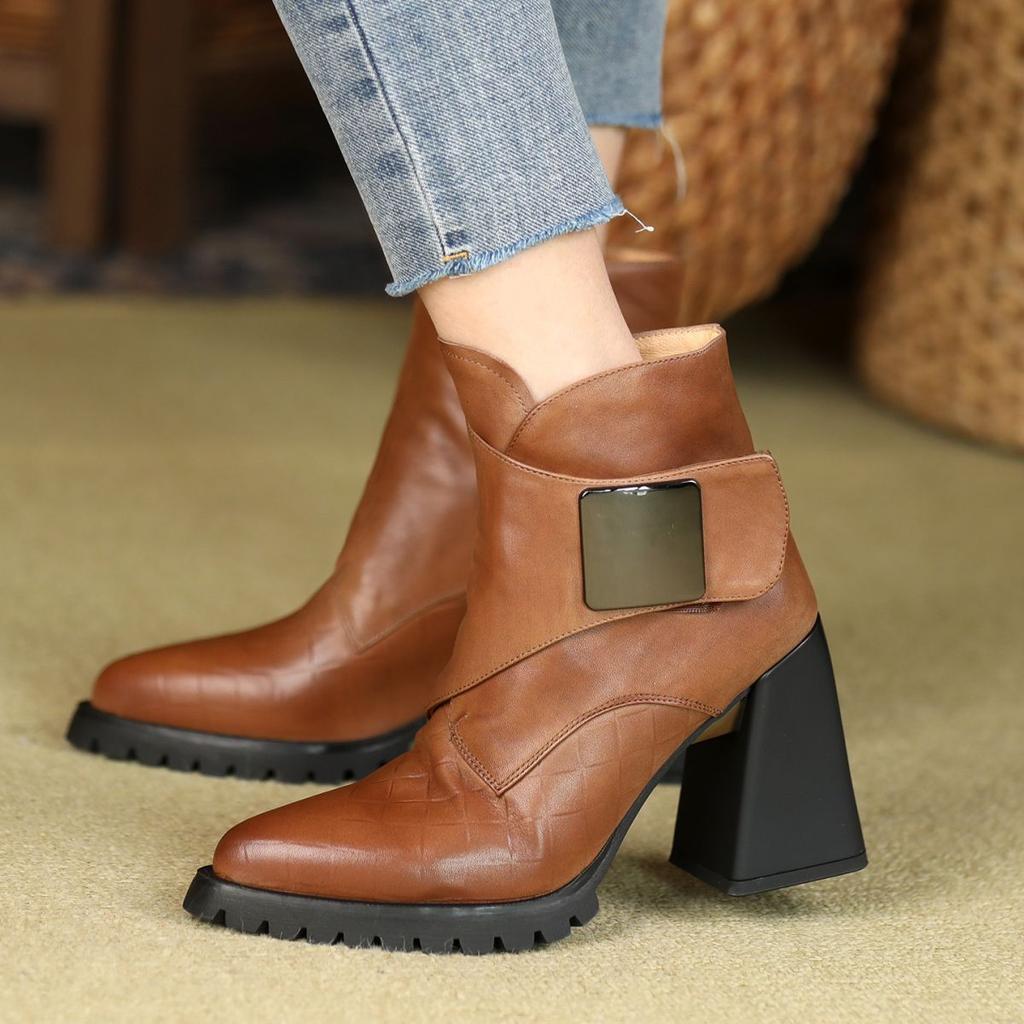 New Pointed Metal Sheet Women's Boots Retro Waterproof Table Small Man Velcro New European and American High-heeled Martin Boots Women
