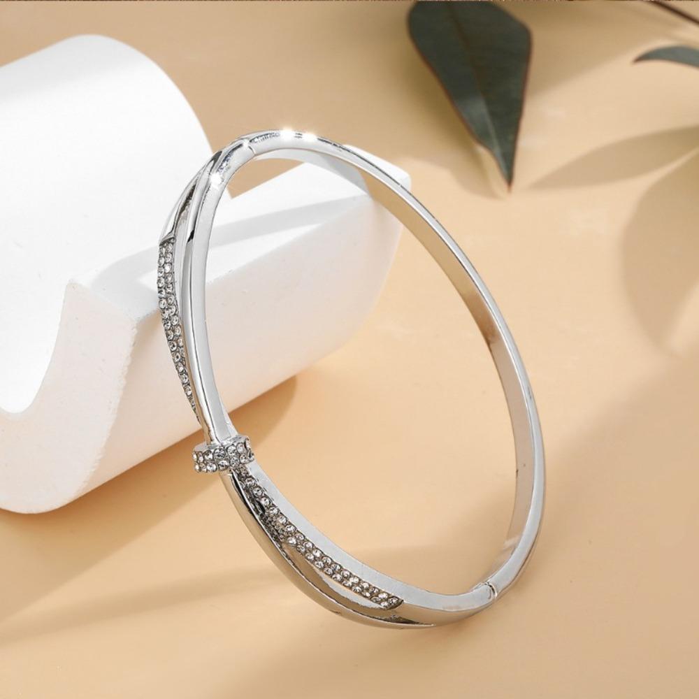 Simple Bracelet Light Luxury Personalized Cross Diamond-encrusted Gold Bracelet Women's Jewelry