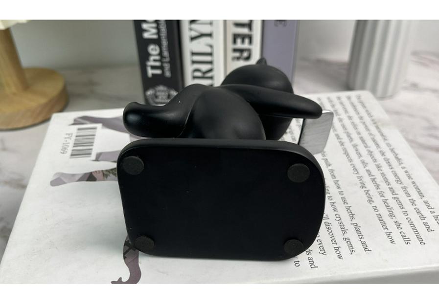 Creative Resin Anime Dragon Phone Stand - Cute Desktop Ornament Holder