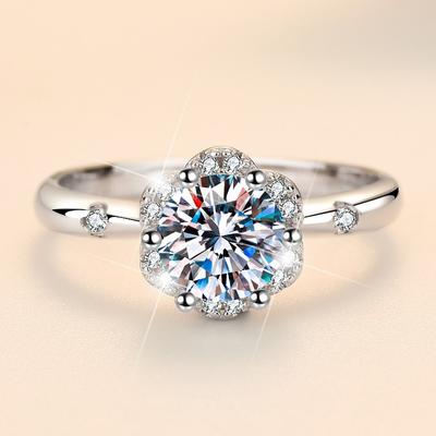 D Color 1 Carat Moissanite Ring 925 Sterling Silver Ring Six Claw Platinum Plated Fashion Engagement Ring Wedding Ring Gift for Girlfriend