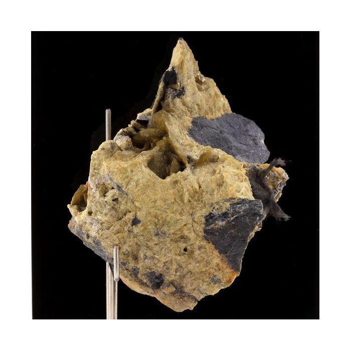 Pierres et Minéraux. Boulangerite + Siderite. 1114.5 ct. La Mure, Isère, France.