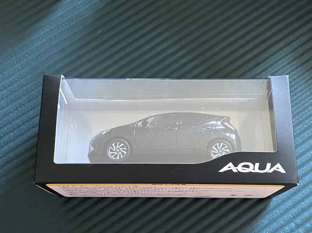 Toyota New Aqua Color Sample Minicar Black Mica 1/30
