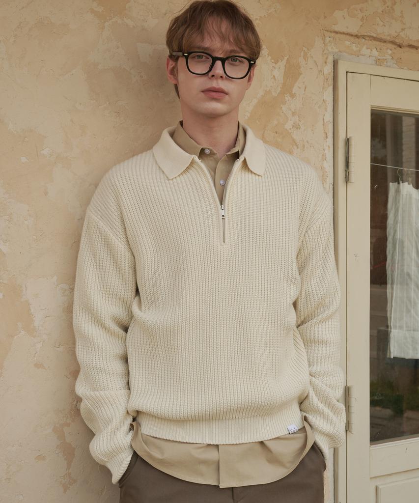 ESN Punched Collar Neck Half-Zip Knit Cream