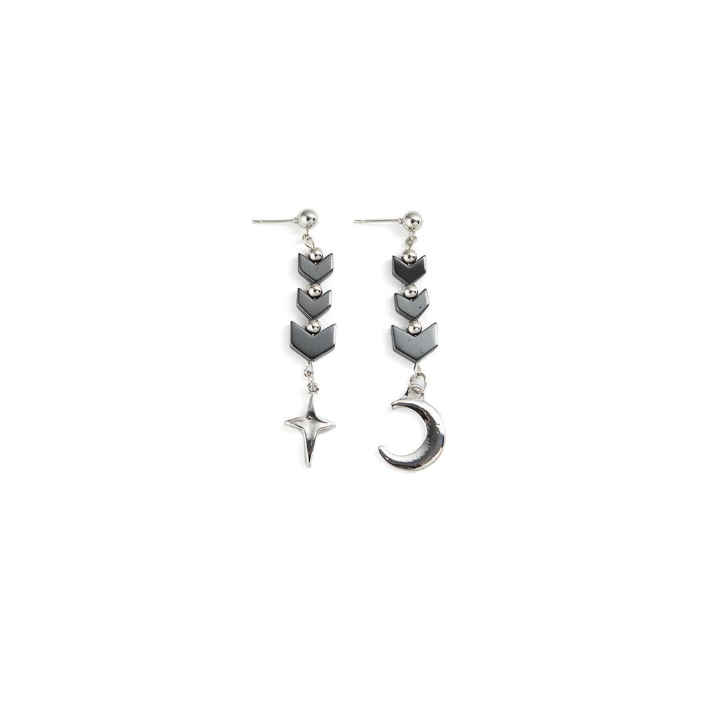 Design Sense Arrow Moon Four-Pointed Star Earrings, Light Luxury Personality Chain Fashion Temperament Earrings Women