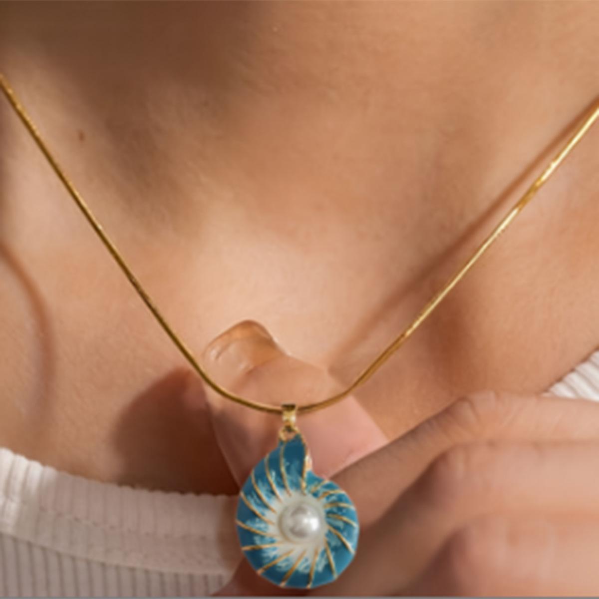 Conch Baroque imitation pearl stud earrings retro earrings light luxury personalized jewelry