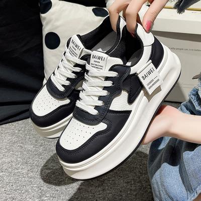 Fashion 2024 New Fashion Women's Sneakers Low-top Vulcanized Shoes Comfortable Casual Shoes Street Couple Skateboard Shoes