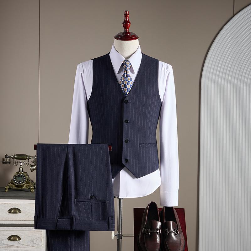 2025 Men's High-Quality Striped Double-Breasted Three-Piece Suit with Peak Lapel
