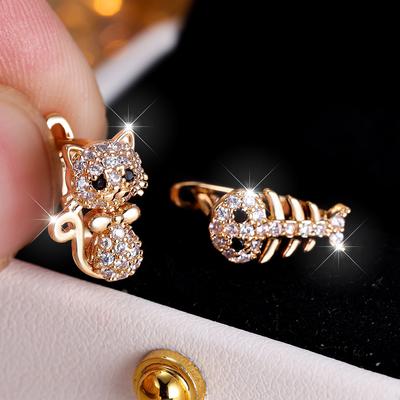 Black and White Zircon Stone Hoop Hoop Earrings for Women Wedding Jewelry Gift From Animal Cat Fish Feminine Charm Golden Color