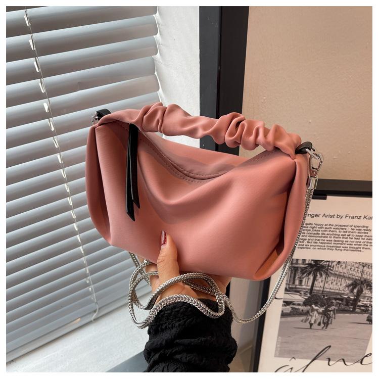 Summer fashion small bag women 2025 new nylon messenger bag popular niche portable cloud chain bag