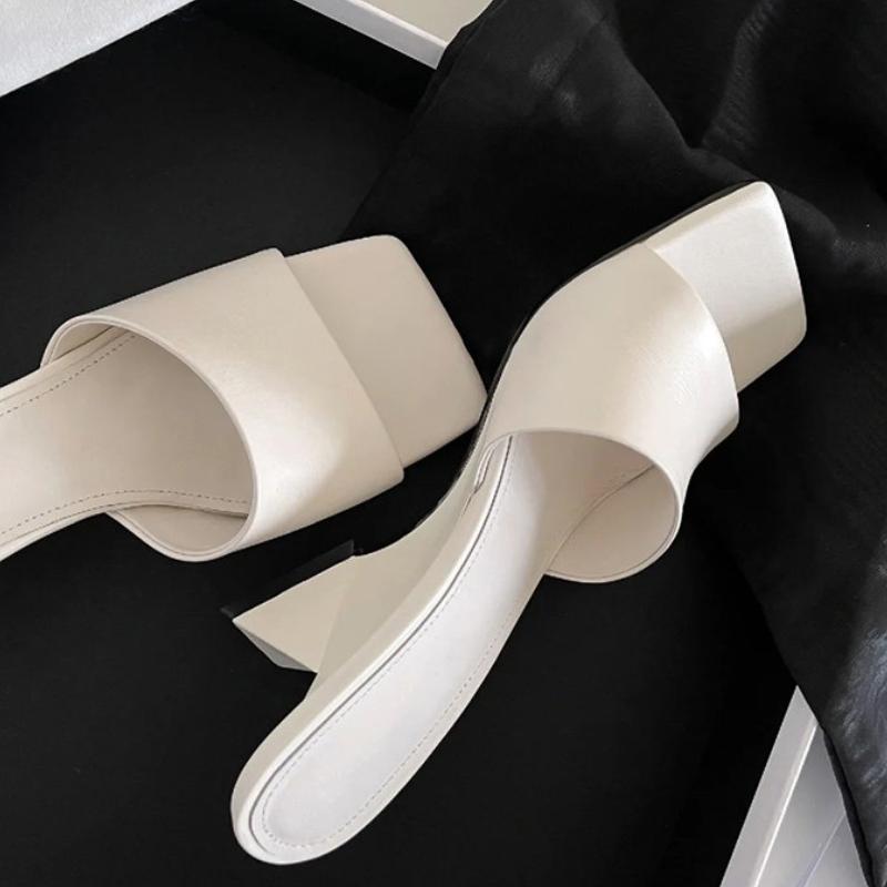 Mode Talons Hauts Pantoufles pour Femmes Designer Sandales à Talons Chaussures Femme Été 2025 Escarpins Élégants Tongs Mules Sandales pour Femmes