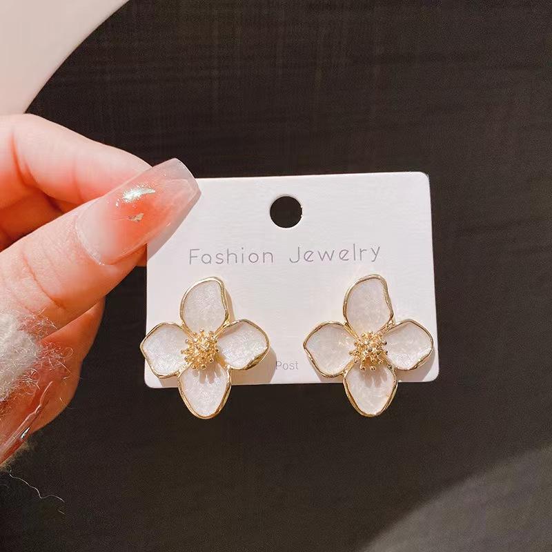 New Fashion Sweet Design Spring/Summer Oil Dripping Enamel Flower Light Luxury High End Earrings Party Gifts for Women Jewelry
