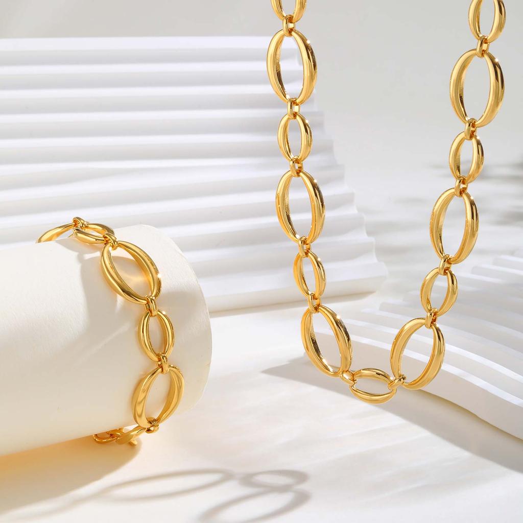 Chunky Stainless Steel Oval  Link Bracelets for Women, 18K Gold Plated Waterproof Minimalist Non-Tarnish Jewelry 