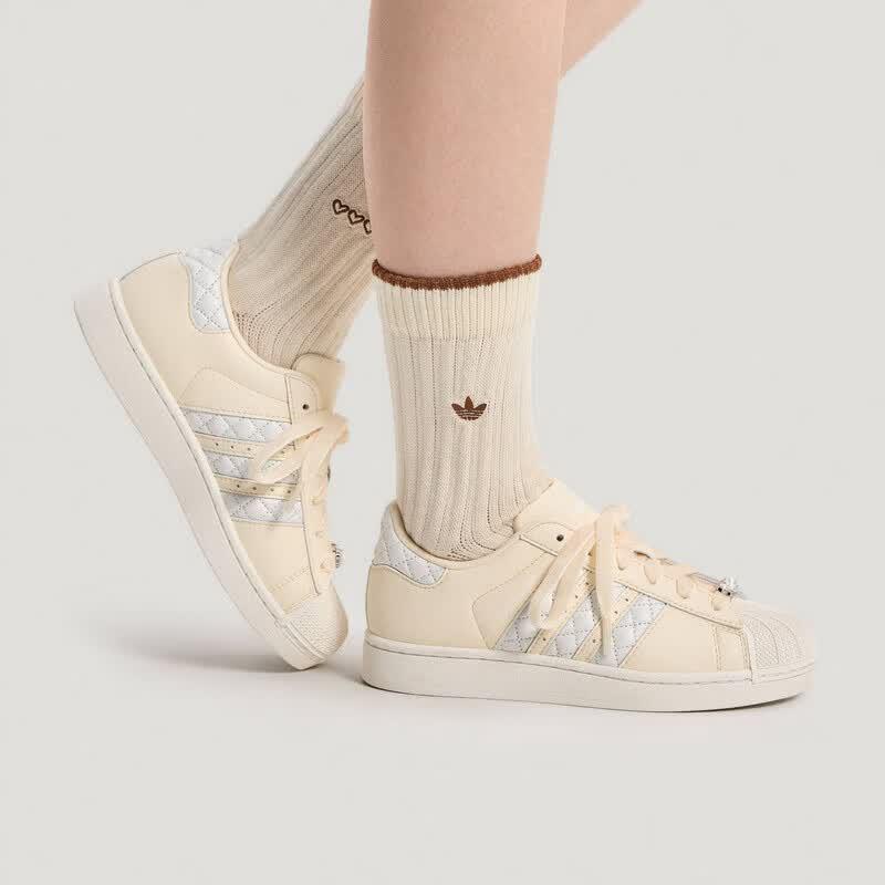 Adidas Women s Classic Shell Toe Casual Shoes 38.5