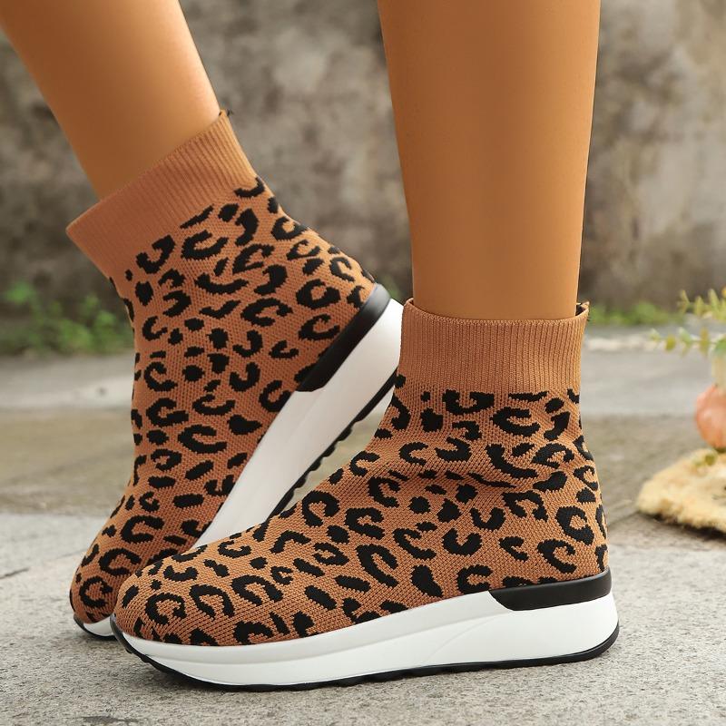 Large size round head knitted short tube leopard print wedge heel platform casual Martin boots women