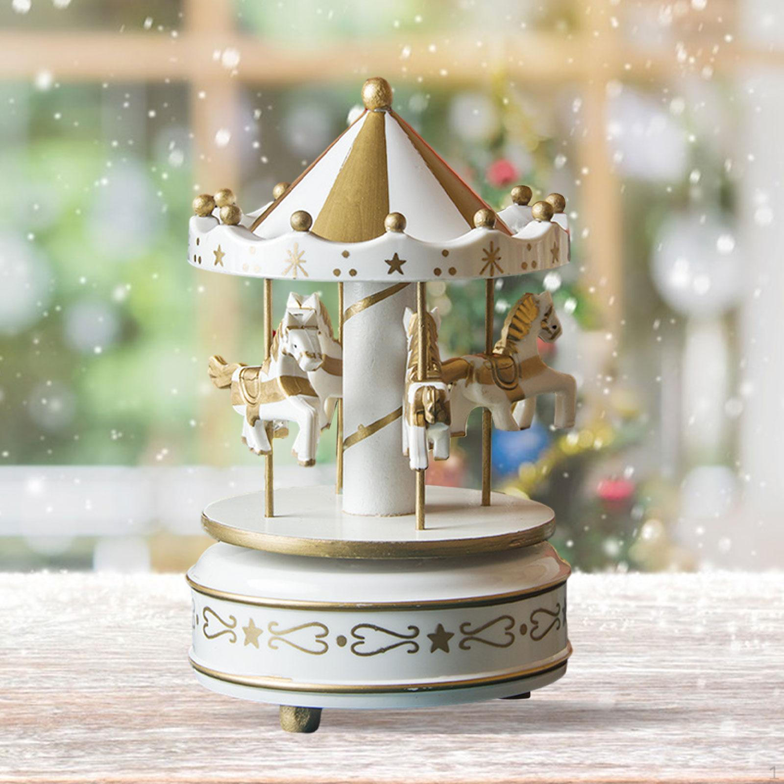 

Музыкальная шкатулка-карусель из дерева для праздничного декора в форме лошади белый
