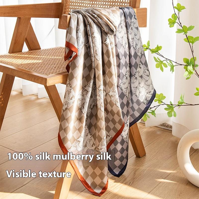Mulberry Silk 100% Hand-rolled Checkerboard Printing Square Scarf Advanced Sense