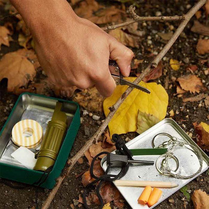 Pocket Survival Kit - 30 Features
