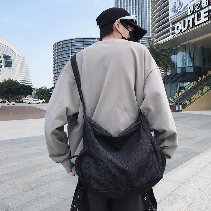 New tote bag fashion shoulder bag men and women the same messenger bag large capacity casual travel bag versatile women's bag tide