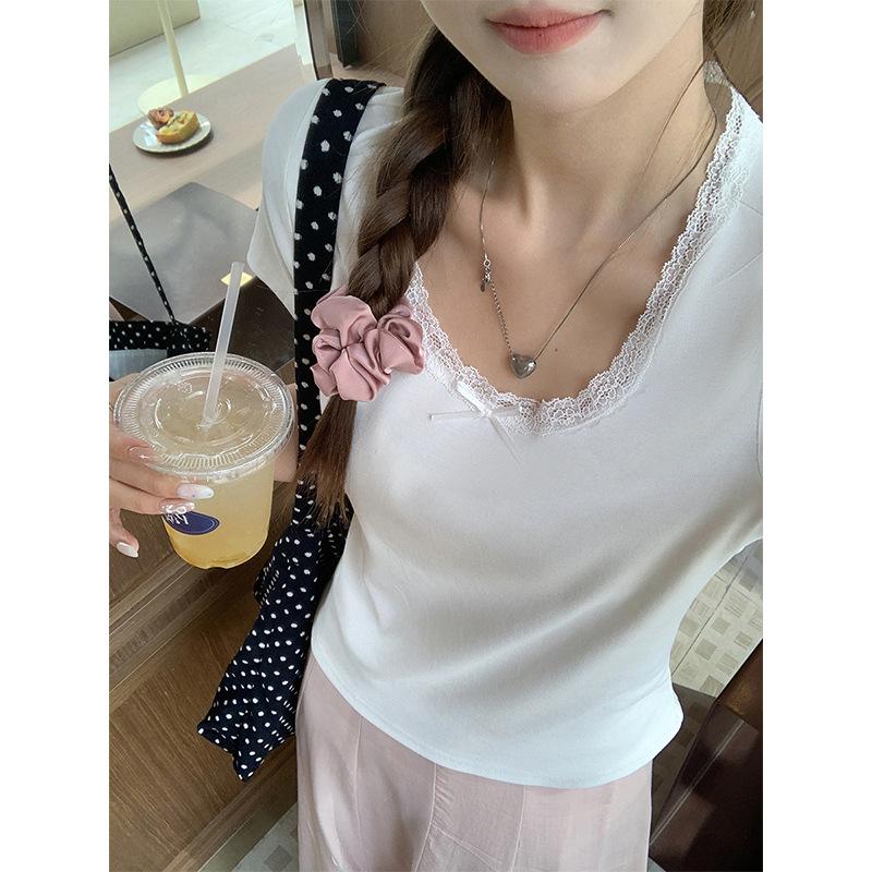 Solid color lace edge splicing square neck short-sleeved T-shirt women's spring new sweet spice girl stacked undershirt with top
