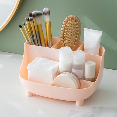 Araçlar ve Aksesuarlar – Makyaj Masası Organizatörleri