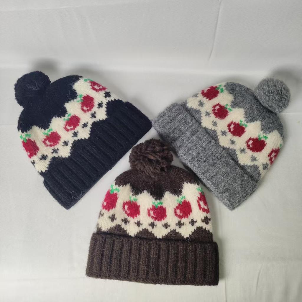 Autumn and Winter New Fair Island Wind Hairball Wool Hat Cold-proof and Warm Ear Protection Knitted Hat Fashionable Versatile Pullover Hat
