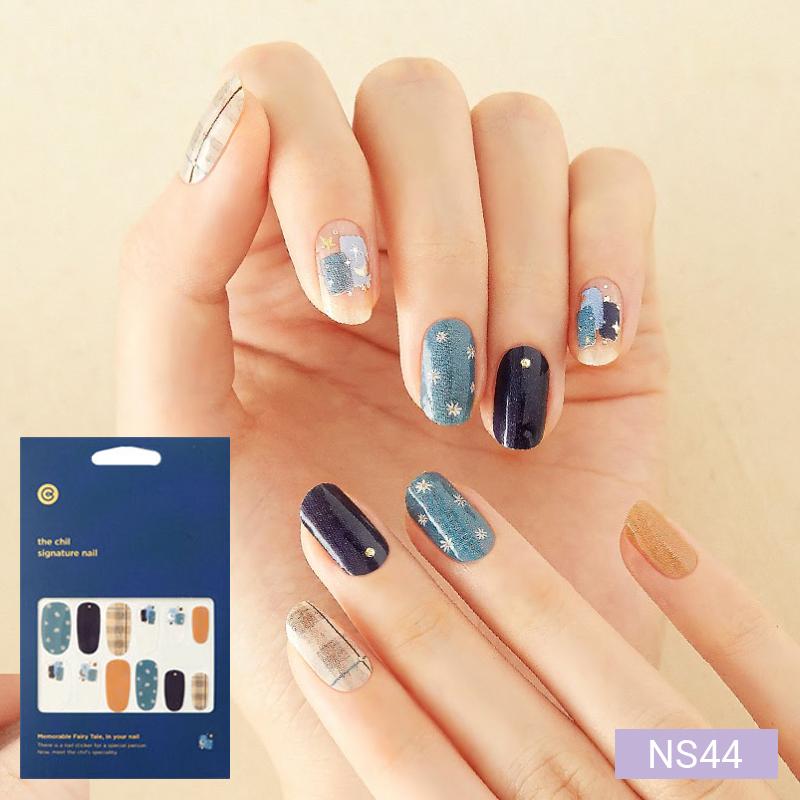 Warm-Tone Nail Stickers 24pcs | Self-Adhesive Strips, Caramel&Plaid Mix, Quick 5-Min Manicure