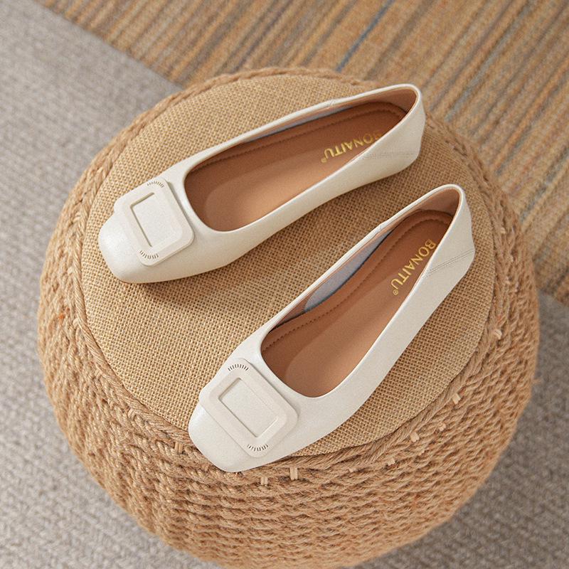 Women's Genuine Leather Slip-On Flats: Versatile, Low-Cut, Square Toe, Soft Sole, Plus Size 41-43, 2025 Collection.