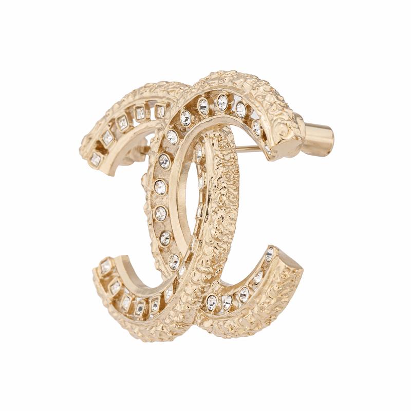 CHANEL Fashion Classic Double C Logo Hollow Metal Brooch Women's Style