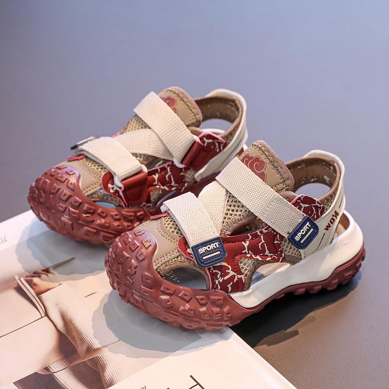 Kids Sports Sandals Hollowed-out Children Sneakers Toes Capped Soft Sole 2025 Summer New Children Running Shoes Mesh Breathable