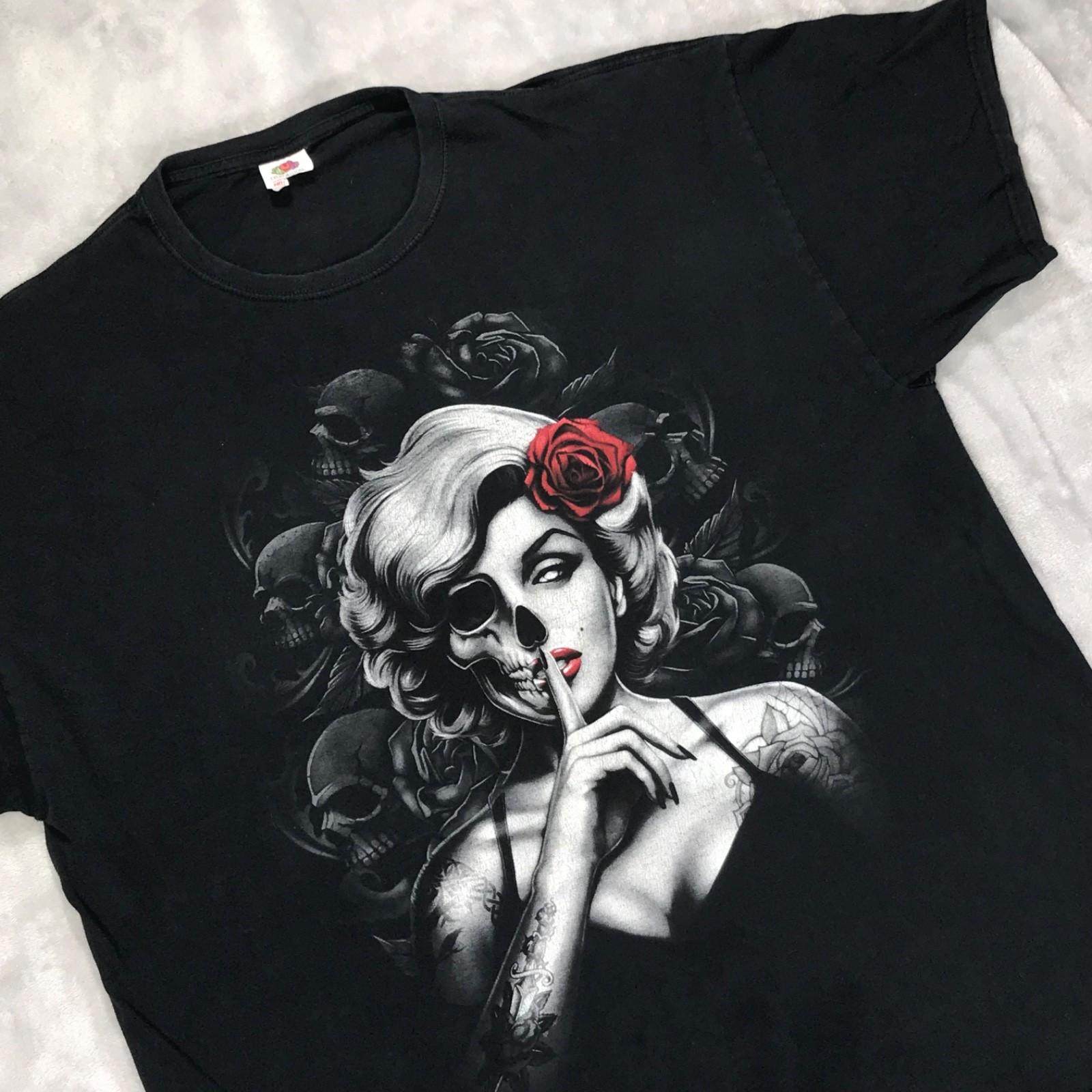 VTG Y2K Marilyn Monroe Tattoo Skulls Roses Grunge Gothic Horror (2XL) T-Shirt S