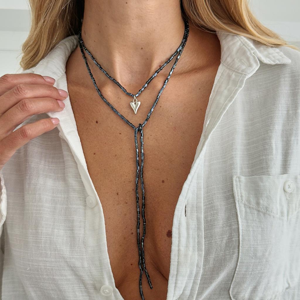 Fashion Gold Color Love Heart Pendant Necklace Women Vintage Beaded Chain Long Necklace Sweater Chain Jewelry Accessories