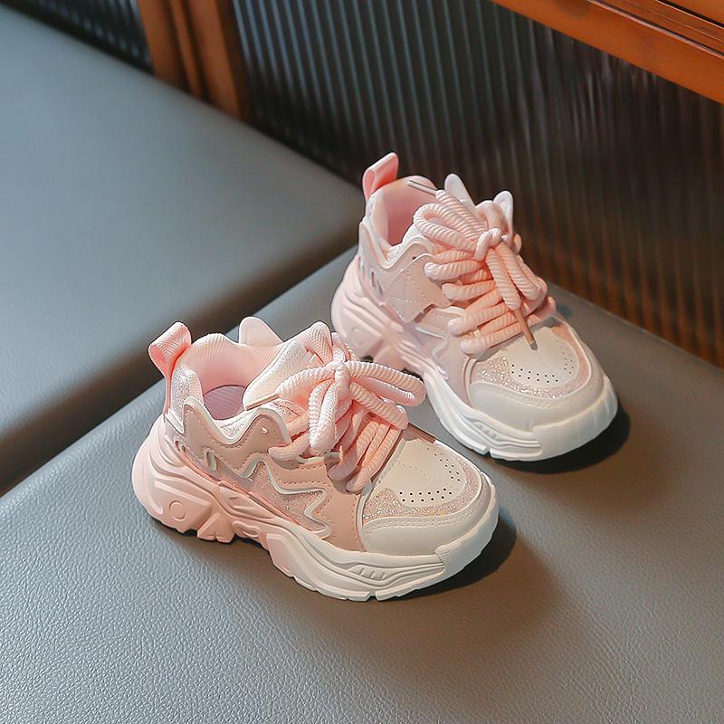 

2024 Новые повседневные кроссовки для девочек, детская мода, блестящие, на шнуровке, симпатичные, кожаные, для принцесс, спортивные туфли для бега, нескользящие, универсальные 26 розовый