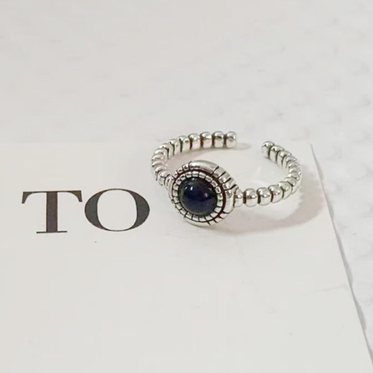 Retro Distressed Black Agate Cable Knit Ring - Personalized Open Geometric Design for Women