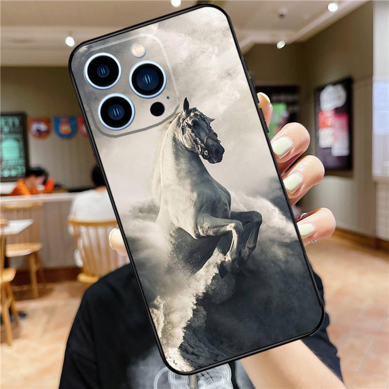 Running Horses Animal Case For iPhone 17 16 15 13 12 11 14 Pro Max Mini Plus 16e 17 Air Bumper Cover Accessories